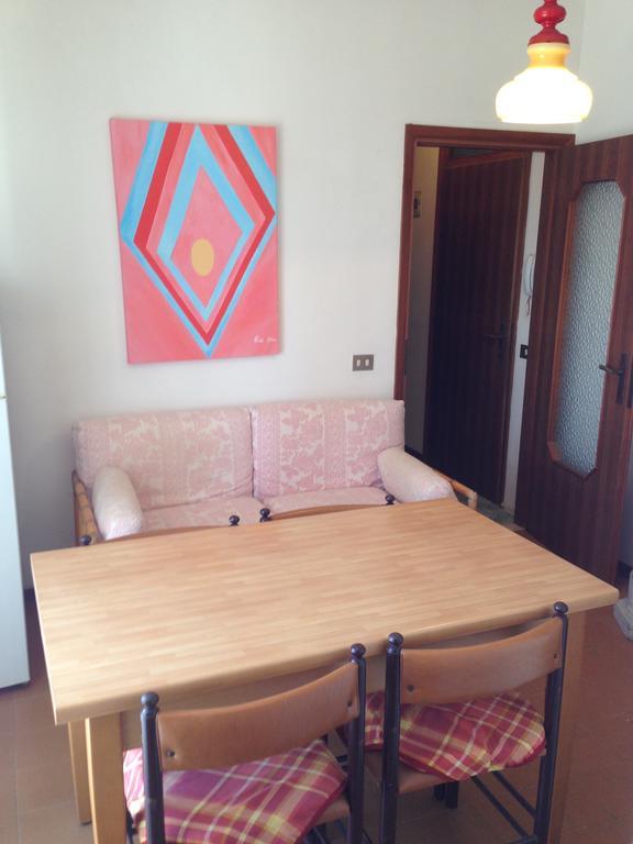 Residence Gallo - Walterigato Apartments Per Solo Famiglie Lido di Jesolo Phòng bức ảnh