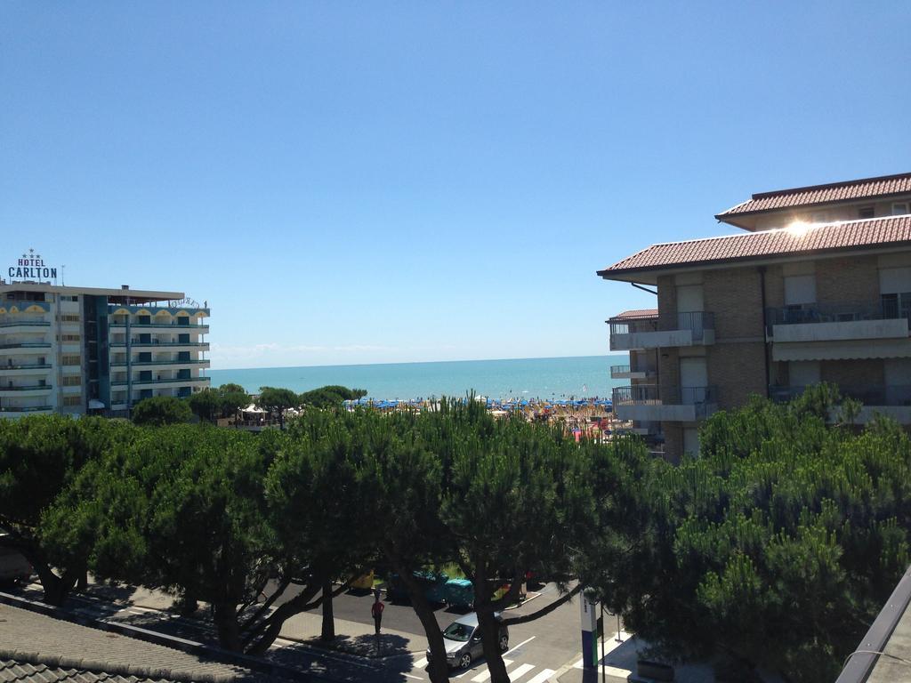 Residence Gallo - Walterigato Apartments Per Solo Famiglie Lido di Jesolo Ngoại thất bức ảnh